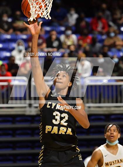 Thumbnail 3 in Cypress Park vs. Cypress Ranch (UIL 6A Regional Quarterfinal) photogallery.