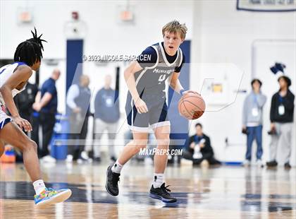 Thumbnail 1 in Union Catholic vs. Manasquan (Metro Classic) photogallery.