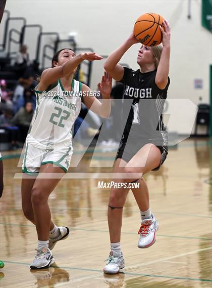 Thumbnail 2 in Hough @ Myers Park photogallery.