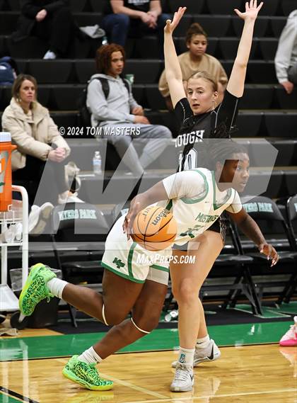 Thumbnail 3 in Hough @ Myers Park photogallery.