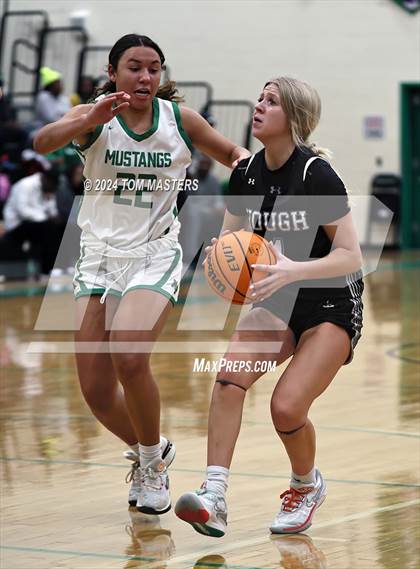 Thumbnail 1 in Hough @ Myers Park photogallery.