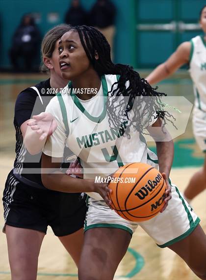 Thumbnail 2 in Hough @ Myers Park photogallery.