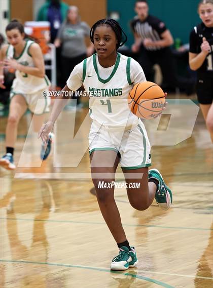 Thumbnail 2 in Hough @ Myers Park photogallery.