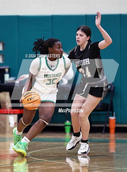 Thumbnail 3 in Hough @ Myers Park photogallery.