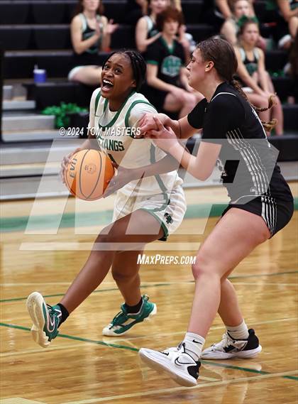 Thumbnail 3 in Hough @ Myers Park photogallery.