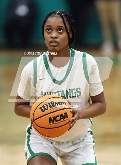 Thumbnail 3 in Hough @ Myers Park photogallery.