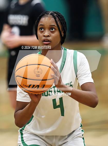 Thumbnail 3 in Hough @ Myers Park photogallery.