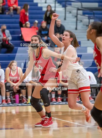 Thumbnail 3 in Fallbrook vs. Imperial (CIF SDS D2 Championship) photogallery.