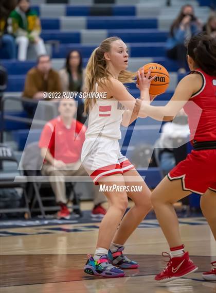 Thumbnail 3 in Fallbrook vs. Imperial (CIF SDS D2 Championship) photogallery.