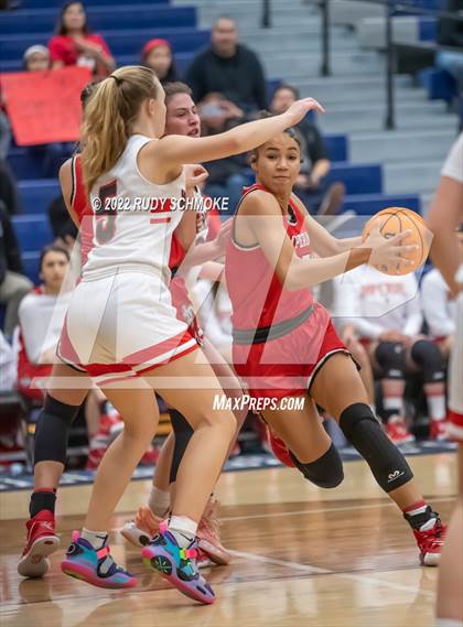 Thumbnail 3 in Fallbrook vs. Imperial (CIF SDS D2 Championship) photogallery.