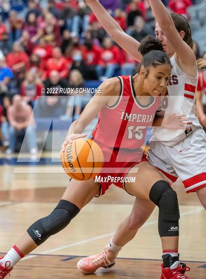 Thumbnail 3 in Fallbrook vs. Imperial (CIF SDS D2 Championship) photogallery.