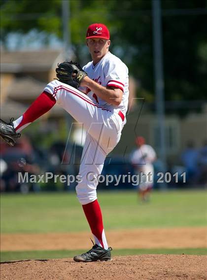 Thumbnail 3 in Edison vs. Lakewood (CIF SS Playoffs) photogallery.