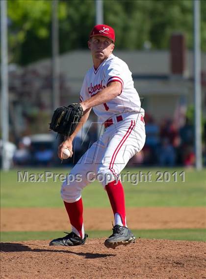 Thumbnail 3 in Edison vs. Lakewood (CIF SS Playoffs) photogallery.