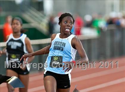 Thumbnail 2 in 2011 Nike Track Nationals photogallery.