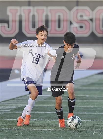 Thumbnail 2 in James Logan vs Milpitas photogallery.