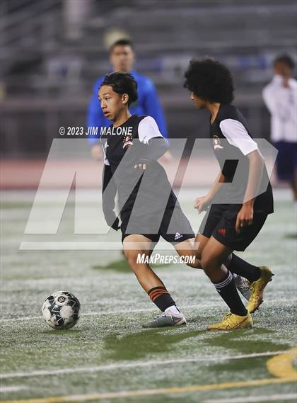 Thumbnail 2 in James Logan vs Milpitas photogallery.
