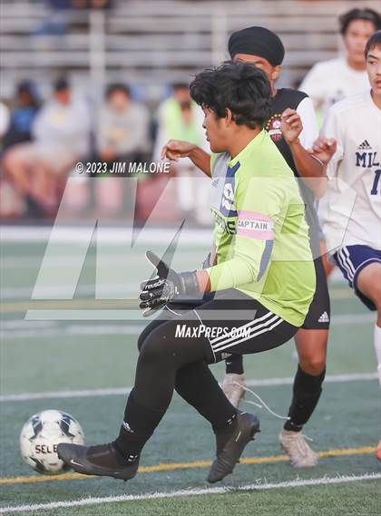 Thumbnail 2 in James Logan vs Milpitas photogallery.