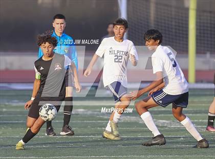 Thumbnail 2 in James Logan vs Milpitas photogallery.