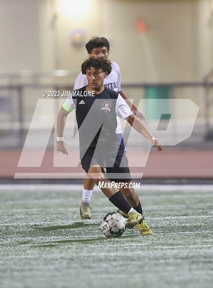 Thumbnail 2 in James Logan vs Milpitas photogallery.