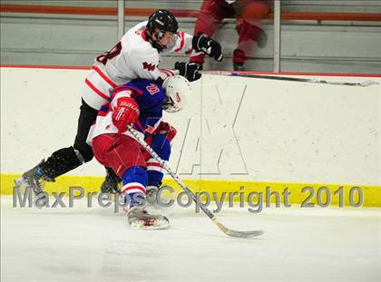 Thumbnail 2 in Glastonbury @ Branford photogallery.