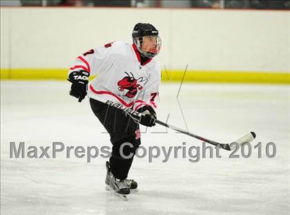 Thumbnail 2 in Glastonbury @ Branford photogallery.
