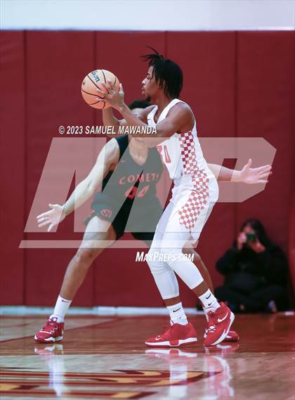 Thumbnail 2 in Taft vs Westchester (CIF LACS Open Division Semifinal) photogallery.