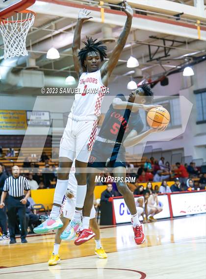 Thumbnail 3 in Taft vs Westchester (CIF LACS Open Division Semifinal) photogallery.