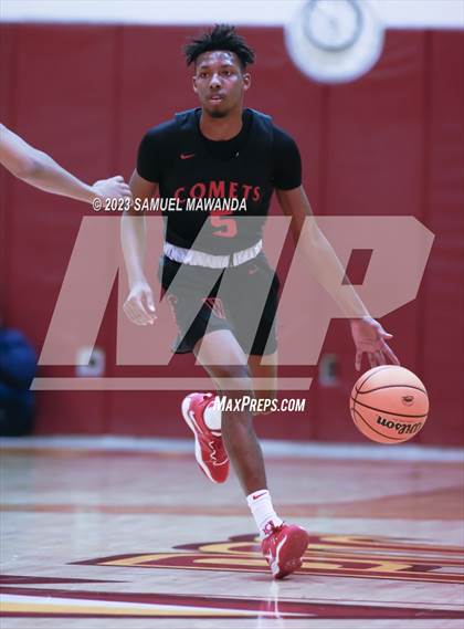 Thumbnail 2 in Taft vs Westchester (CIF LACS Open Division Semifinal) photogallery.