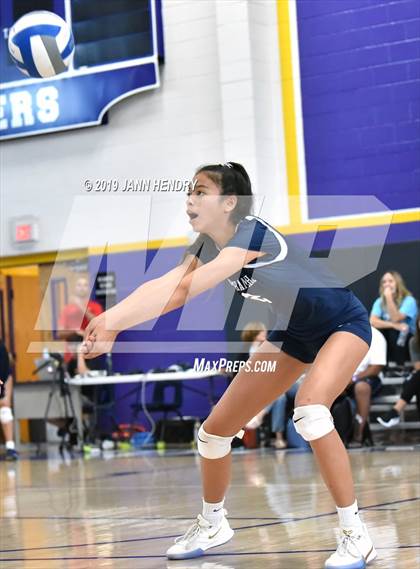 Thumbnail 2 in Xavier College Prep vs. Kamehameha Kapalama (Durango Fall Classic) photogallery.