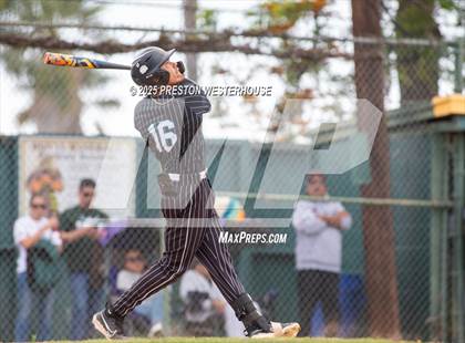 Thumbnail 2 in Sultana vs. Royal (CIF SS Division 2 Round 1) photogallery.