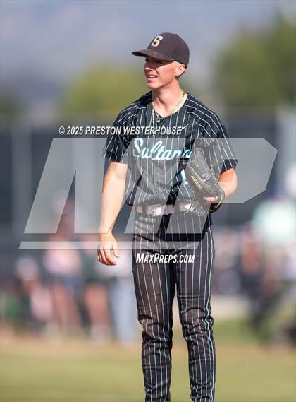 Thumbnail 3 in Sultana vs. Royal (CIF SS Division 2 Round 1) photogallery.