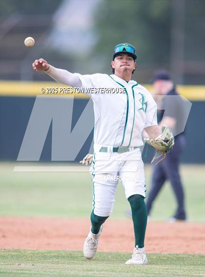 Thumbnail 1 in Sultana vs. Royal (CIF SS Division 2 Round 1) photogallery.