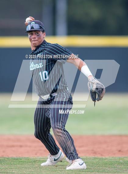 Thumbnail 1 in Sultana vs. Royal (CIF SS Division 2 Round 1) photogallery.