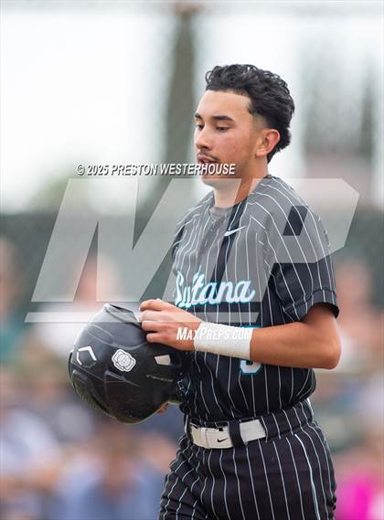 Thumbnail 3 in Sultana vs. Royal (CIF SS Division 2 Round 1) photogallery.