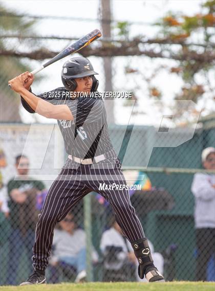 Thumbnail 1 in Sultana vs. Royal (CIF SS Division 2 Round 1) photogallery.