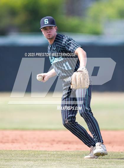Thumbnail 3 in Sultana vs. Royal (CIF SS Division 2 Round 1) photogallery.
