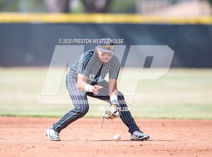Thumbnail 1 in Sultana vs. Royal (CIF SS Division 2 Round 1) photogallery.