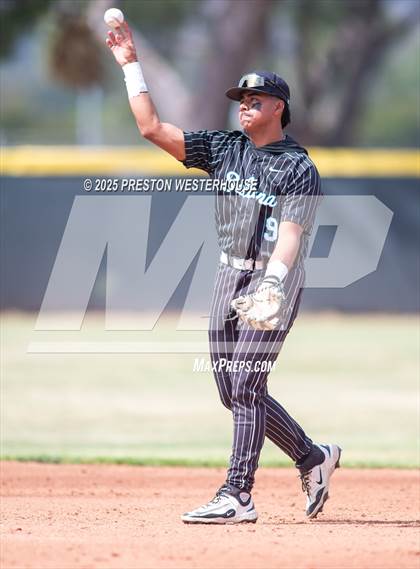 Thumbnail 2 in Sultana vs. Royal (CIF SS Division 2 Round 1) photogallery.