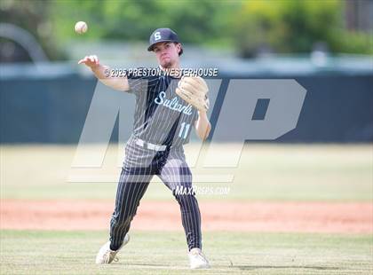 Thumbnail 2 in Sultana vs. Royal (CIF SS Division 2 Round 1) photogallery.