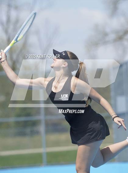 Thumbnail 2 in L'Anse Creuse North vs. St. Clair (Utica Eisenhower) photogallery.
