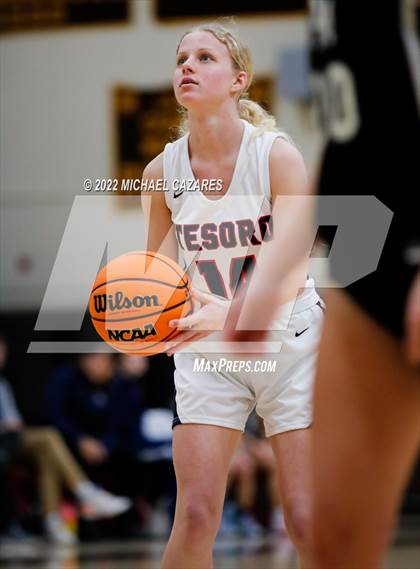 Thumbnail 3 in Tesoro vs. San Marcos (SoCal Holiday Classic) photogallery.