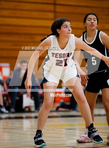 Thumbnail 1 in Tesoro vs. San Marcos (SoCal Holiday Classic) photogallery.
