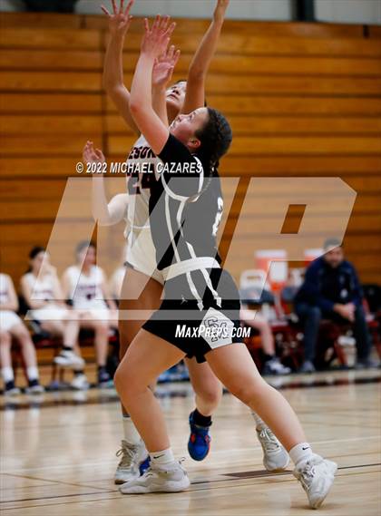 Thumbnail 1 in Tesoro vs. San Marcos (SoCal Holiday Classic) photogallery.