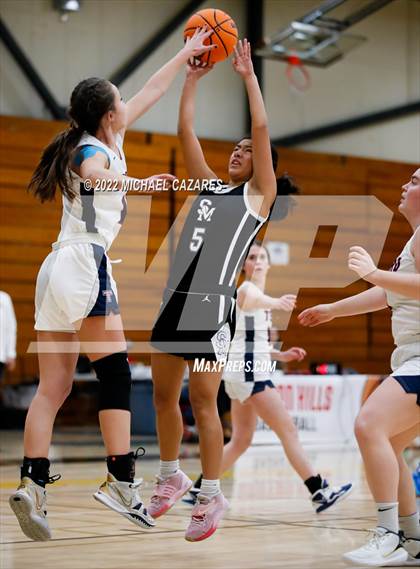 Thumbnail 1 in Tesoro vs. San Marcos (SoCal Holiday Classic) photogallery.