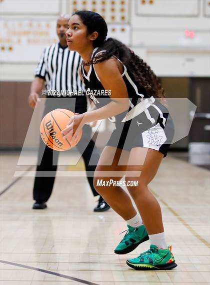 Thumbnail 2 in Tesoro vs. San Marcos (SoCal Holiday Classic) photogallery.