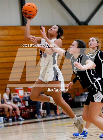 Thumbnail 3 in Tesoro vs. San Marcos (SoCal Holiday Classic) photogallery.