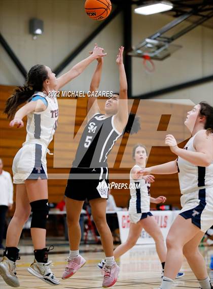 Thumbnail 3 in Tesoro vs. San Marcos (SoCal Holiday Classic) photogallery.