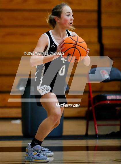 Thumbnail 1 in Tesoro vs. San Marcos (SoCal Holiday Classic) photogallery.
