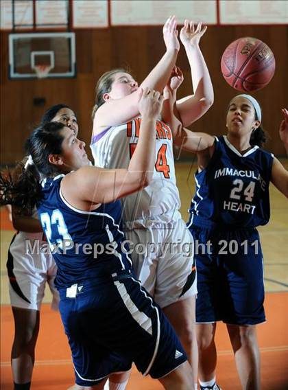 Thumbnail 3 in Immaculate Heart vs. South Pasadena (Poly Tournament) photogallery.