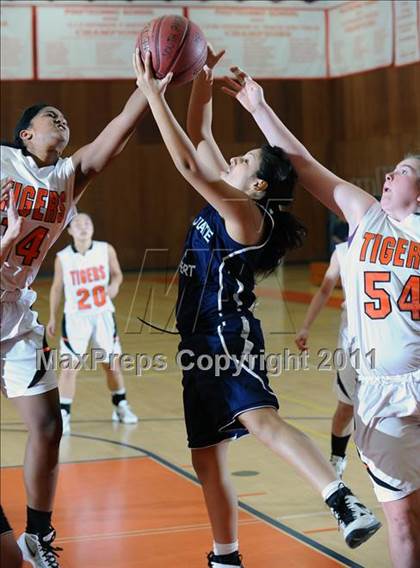Thumbnail 1 in Immaculate Heart vs. South Pasadena (Poly Tournament) photogallery.